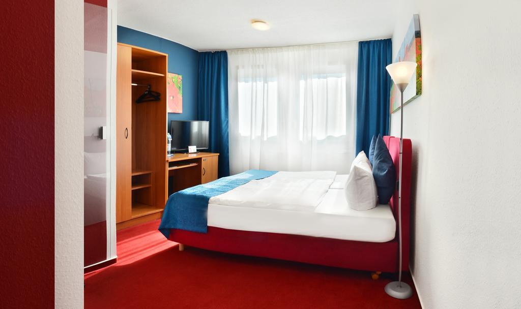 Centra Hotel Schwedt Buitenkant foto